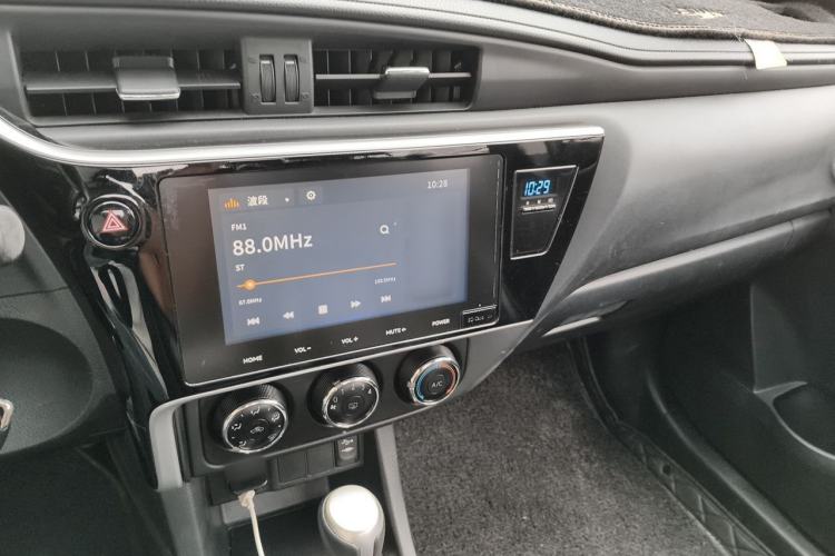 Used Toyota Levin 2017 Revised 185T CVT Elite Edition China V Standard Audio And AC Panel
