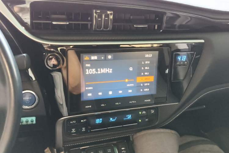 Used Toyota Levin 2017 Revised Dual-Engine 1.8H V E-CVT Luxury Edition China V Standard Audio And AC Panel