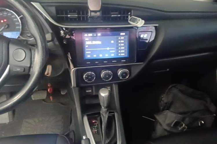 Used Toyota Levin 2017 Revised 185T CVT Elite Edition China V Standard Audio And AC Panel
