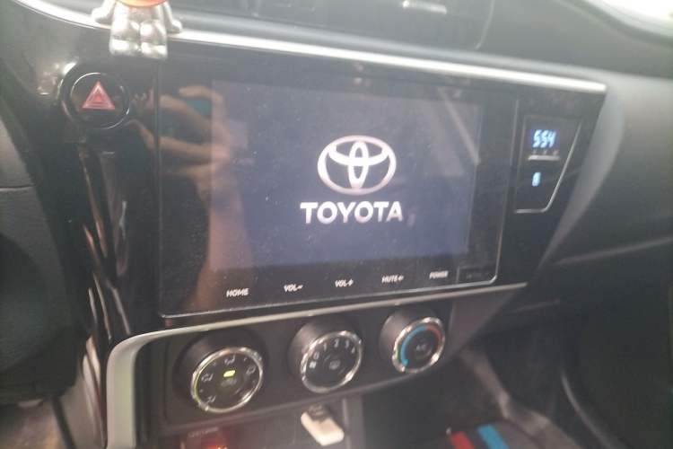 Used Toyota Levin 2017 1.2T V CVT Luxury Edition Audio And AC Panel