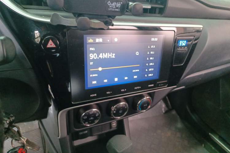 Used Toyota Levin 2017 Revised 185T CVT Elite Edition China V Standard Audio And AC Panel