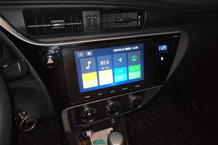 Used Toyota Levin 2017 Revised 185T CVT Elite Edition China V Standard Audio And AC Panel