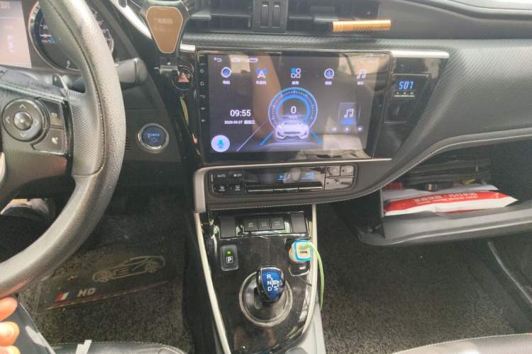 Used Toyota Levin 2017 Revised Dual-Engine 1.8H GS E-CVT Elite Sunroof Version China V Standard Audio And AC Panel