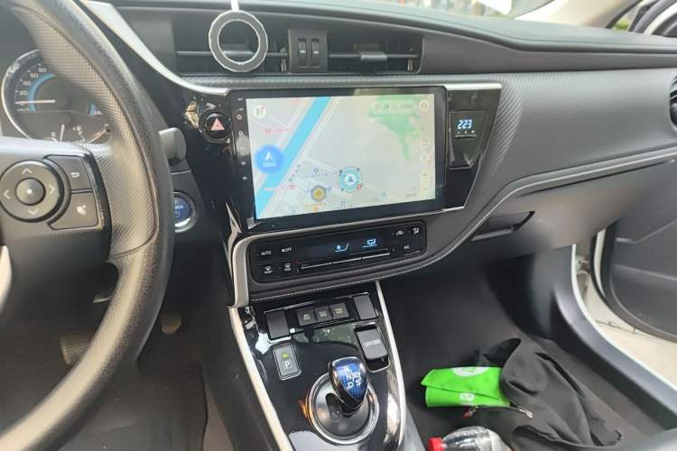 Used Toyota Levin 2017 Revised Dual-Engine 1.8H GS E-CVT Elite Sunroof Version China V Standard Audio And AC Panel