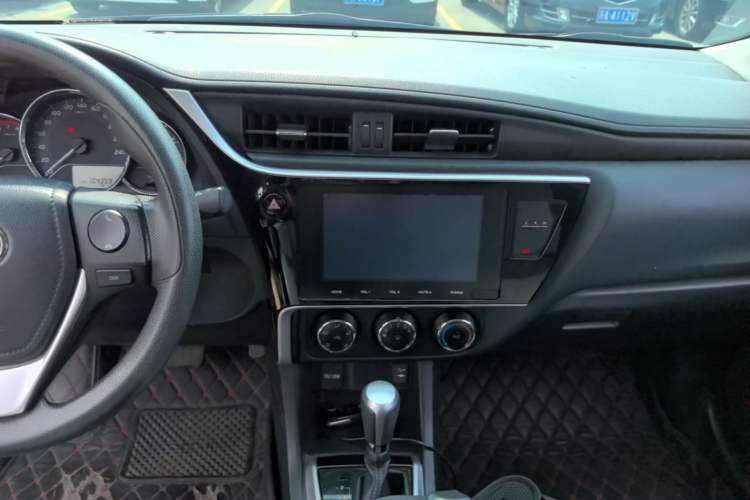 Used Toyota Levin 2017 Revised 185T CVT Elite Edition China V Standard Audio And AC Panel