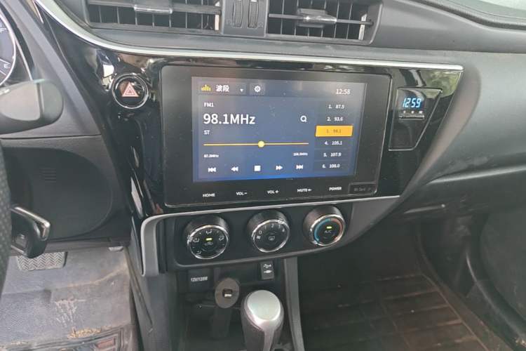 Used Toyota Levin 2017 Revised 185T CVT Leading Edition China V Standard Audio And AC Panel