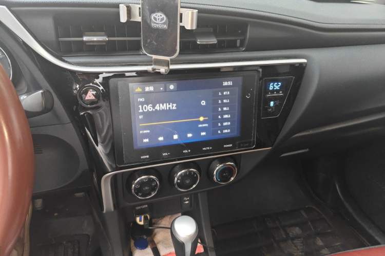 Used Toyota Levin 2017 Revised 185T CVT Elite Edition China V Standard Audio And AC Panel