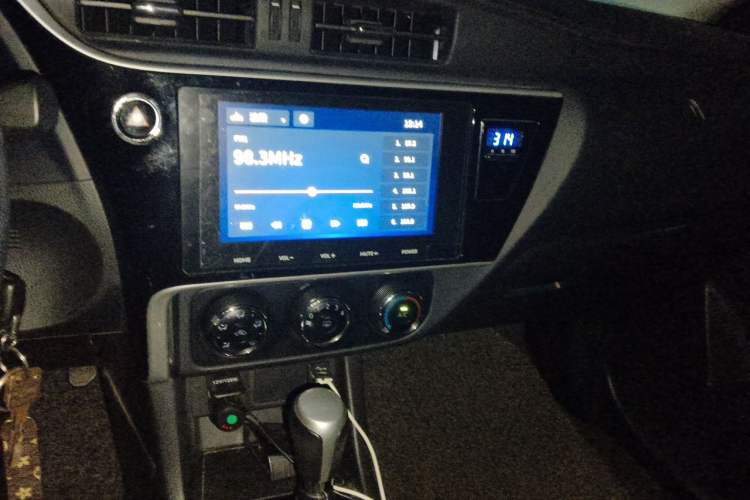 Used Toyota Levin 2017 Revised 185T CVT Elite Edition China V Standard Audio And AC Panel