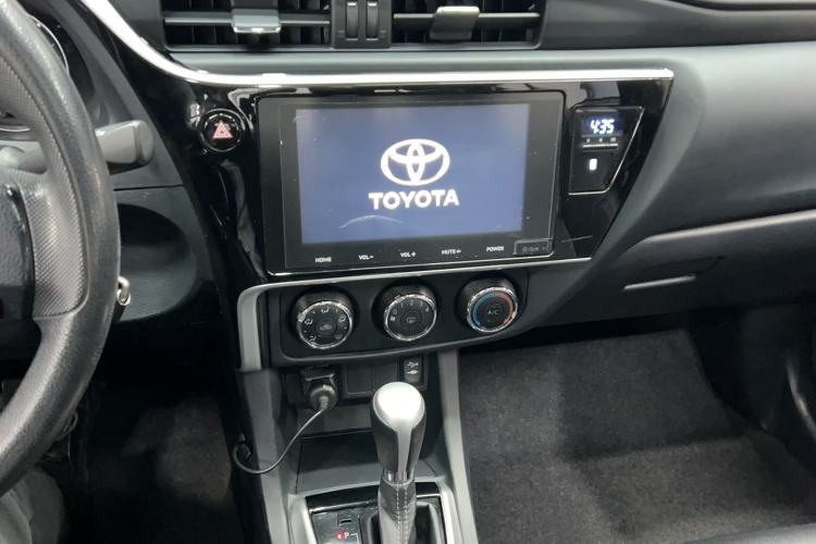 Used Toyota Levin 2017 Revised 185T CVT Elite Edition China V Standard Audio And AC Panel