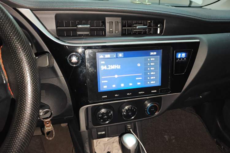 Used Toyota Levin 2017 Revised 185T CVT Elite Edition China V Standard Audio And AC Panel