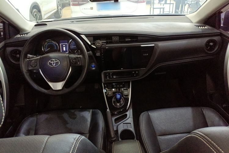 Used Toyota Levin 2017 Revised Dual-Engine 1.8H GS E-CVT Elite Sunroof Version China V Standard Center Console