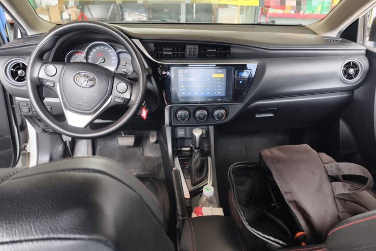 Used Toyota Levin 2017 Revised 185T CVT Elite Edition China V Standard Center Console