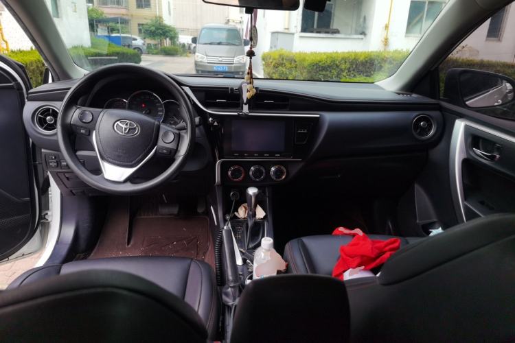 Used Toyota Levin 2017 1.2T G CVT Elite Edition Center Console