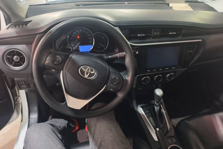 Used Toyota Levin 2017 Revised 185T CVT Elite Edition China V Standard Center Console