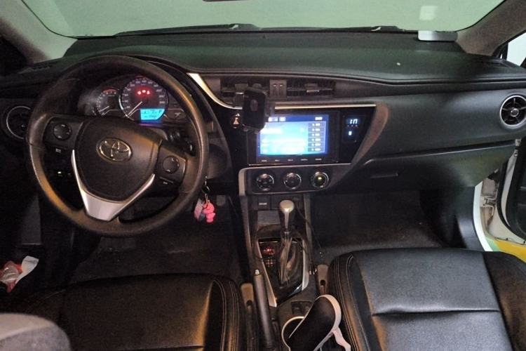 Used Toyota Levin 2017 Revised 185T CVT Elite Edition China V Standard Center Console