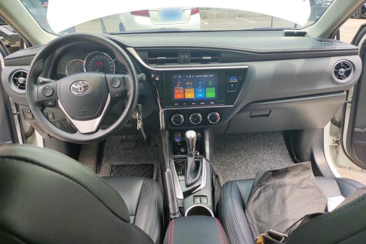 Used Toyota Levin 2017 Revised 185T CVT Elite Edition China V Standard Center Console