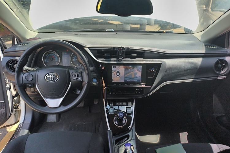 Used Toyota Levin 2017 Revised Dual-Engine 1.8H GS E-CVT Elite Sunroof Version China V Standard Center Console