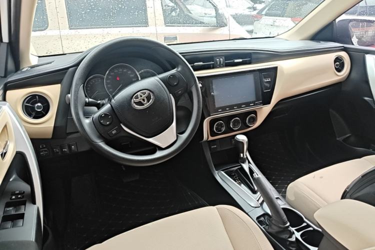 Used Toyota Levin 2017 Revised 185T CVT Elite Edition China V Standard Center Console