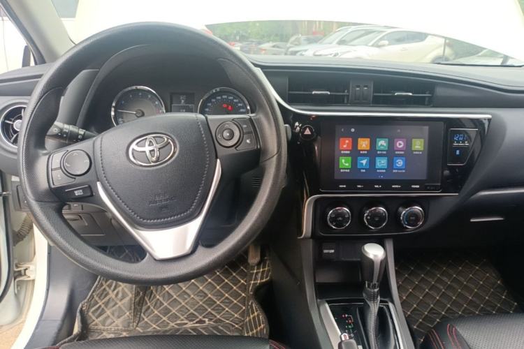 Used Toyota Levin 2017 Revised 1.8 GS CVT Elite Edition China V Standard Center Console
