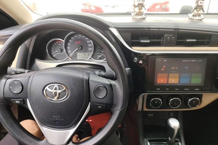 Used Toyota Levin 2017 Revised 185T CVT Elite Edition China V Standard Center Console