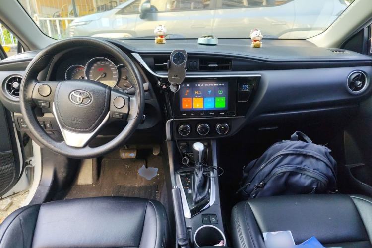 Used Toyota Levin 2017 Revised 185T CVT Elite Edition China V Standard Center Console