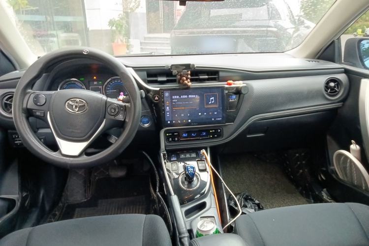 Used Toyota Levin 2017 Revised Dual-Engine 1.8H GS E-CVT Elite Sunroof Version China V Standard Center Console