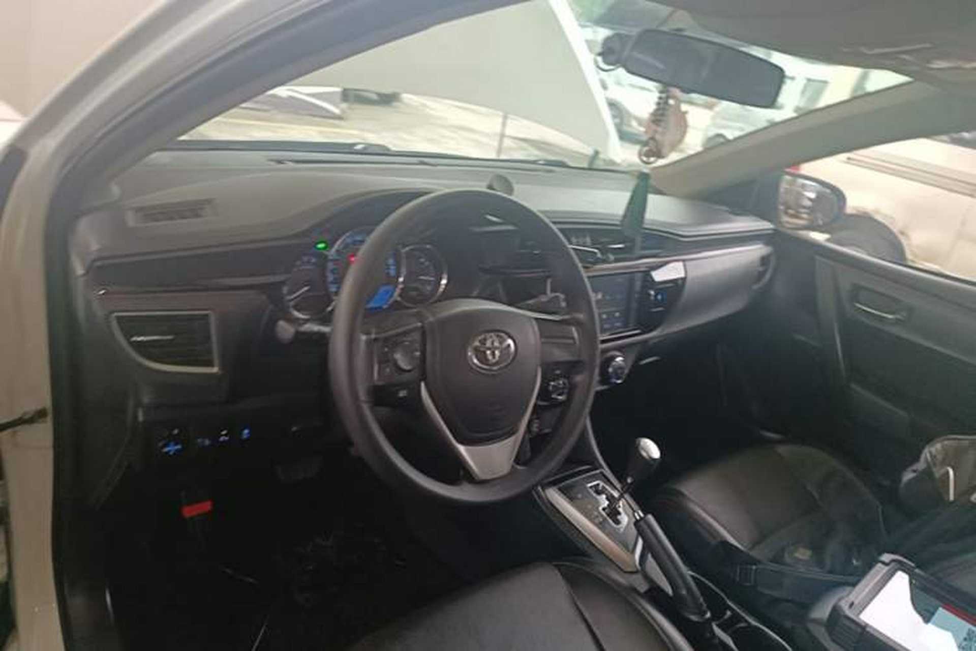 Used Toyota Levin 2017 1.2T V CVT Luxury Edition Center Console