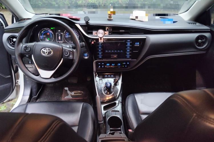 Used Toyota Levin 2017 Revised Dual-Engine 1.8H GS E-CVT Elite Sunroof Version China V Standard Center Console
