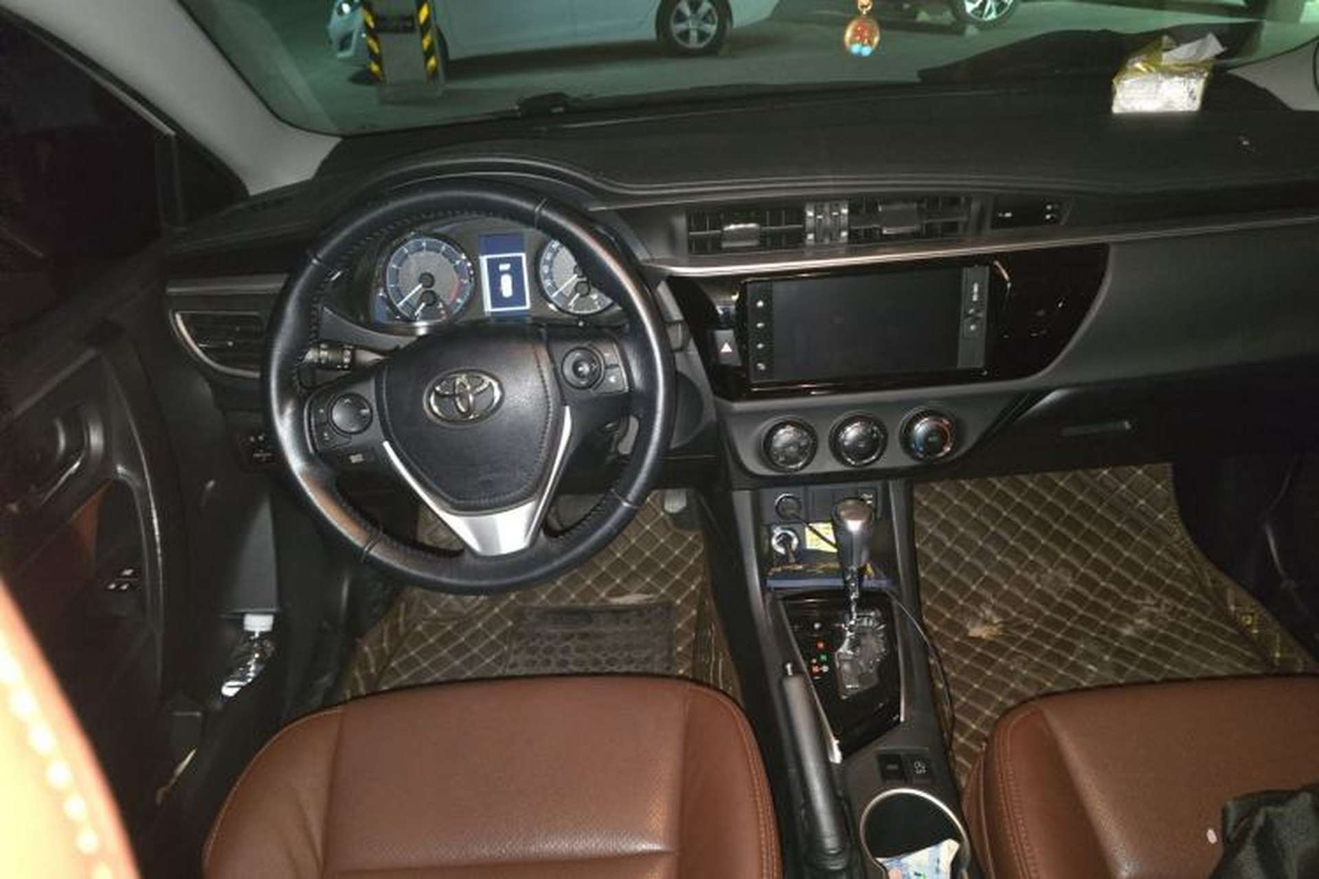 Used Toyota Levin 2017 1.8GS CVT Elite Edition Center Console