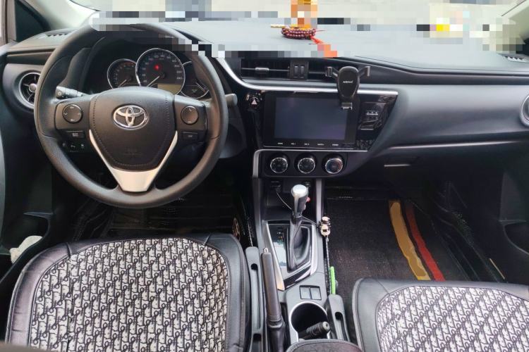 Used Toyota Levin 2017 Revised 185T CVT Elite Edition China V Standard Center Console