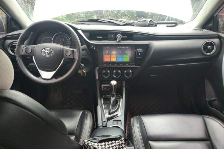 Used Toyota Levin 2017 Revised 185T CVT Elite Edition China V Standard Center Console