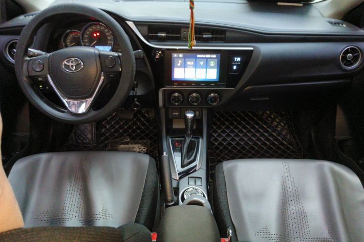 Used Toyota Levin 2017 Revised 185T CVT Elite Edition China V Standard Center Console