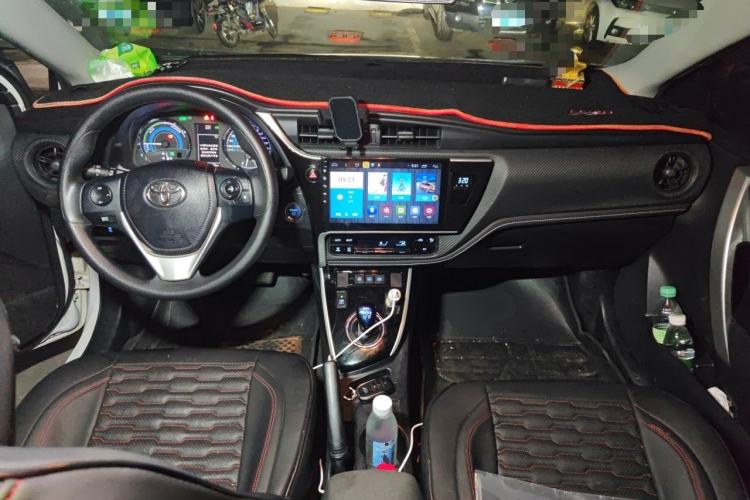 Used Toyota Levin 2017 Revised Dual-Engine 1.8H GS E-CVT Elite Sunroof Version China V Standard Center Console