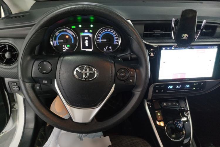 Used Toyota Levin 2017 Revised Dual-Engine 1.8H GS E-CVT Elite Sunroof Version China V Standard Center Console