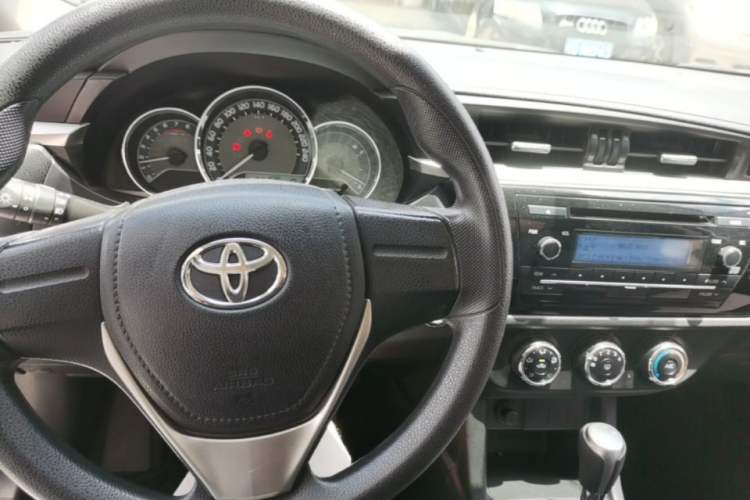 Used Toyota Levin 2017 1.2T G CVT Elite Edition Center Console
