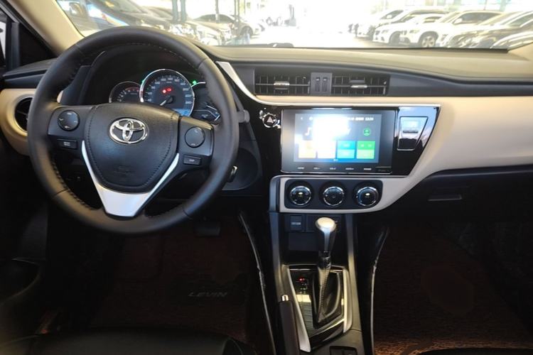 Used Toyota Levin 2017 Revised 185T CVT Elite Edition China V Standard Center Console