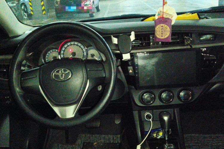 Used Toyota Levin 2017 1.2T G CVT Elite Edition Center Console