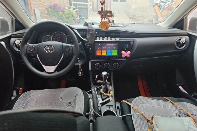 Used Toyota Levin 2017 Revised 185T CVT Elite Edition China V Standard Center Console