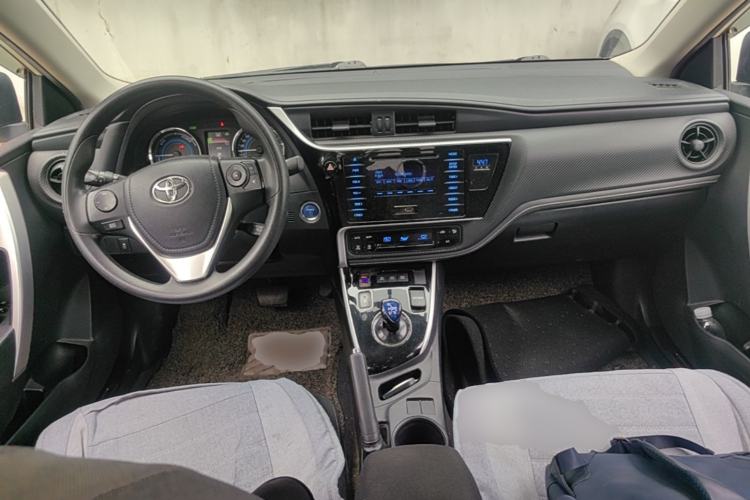 Used Toyota Levin 2017 Revised Dual-Engine 1.8H GS E-CVT Elite Sunroof Version China V Standard Center Console