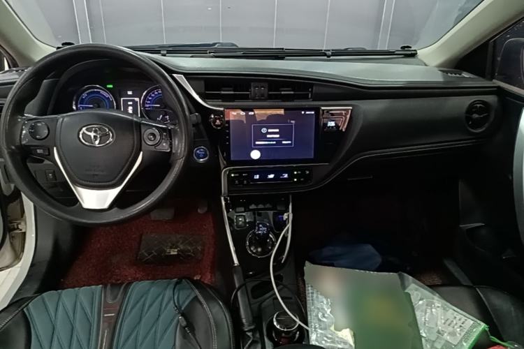 Used Toyota Levin 2017 Revised Dual-Engine 1.8H GS E-CVT Elite Sunroof Version China V Standard Center Console