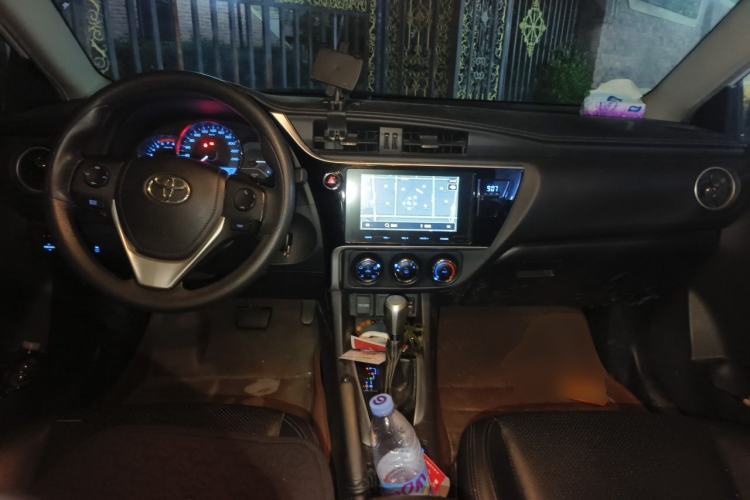 Used Toyota Levin 2017 Revised 185T CVT Elite Edition China V Standard Center Console