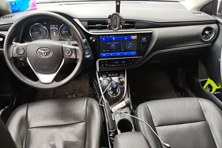 Used Toyota Levin 2017 Revised Dual-Engine 1.8H GS E-CVT Elite Sunroof Version China V Standard Center Console