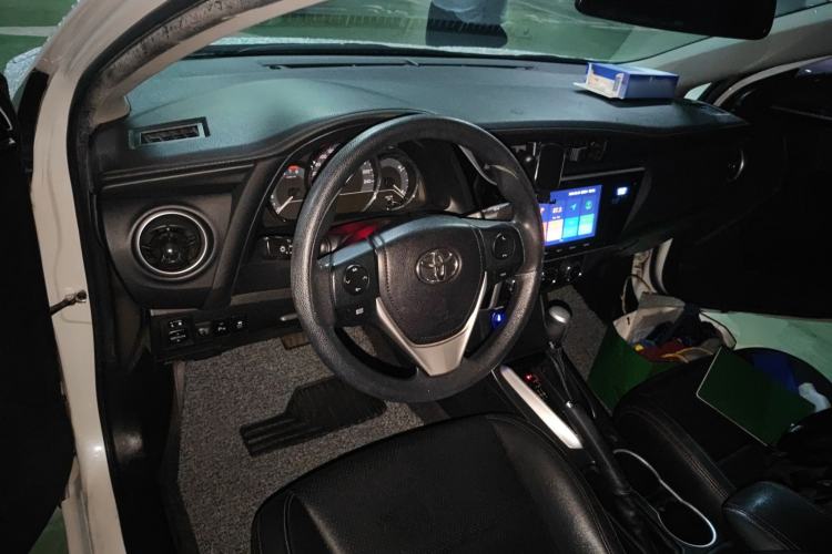 Used Toyota Levin 2017 Revised 185T CVT Elite Edition China V Standard Center Console