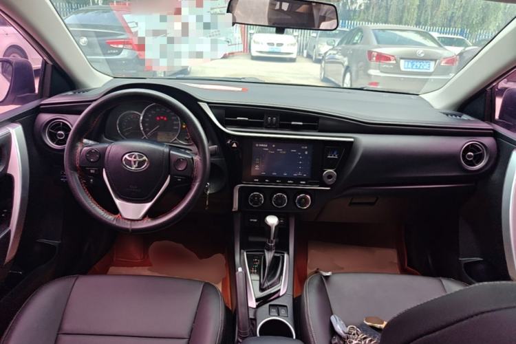 Used Toyota Levin 2017 Revised 185T CVT Elite Edition China V Standard Center Console