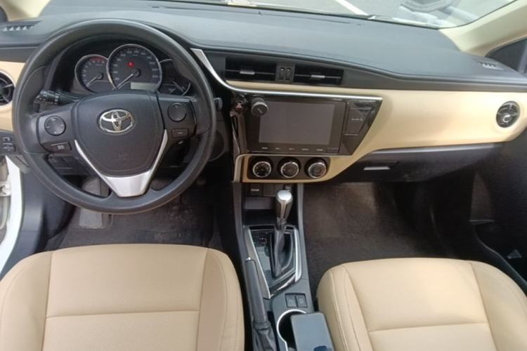 Used Toyota Levin 2017 Revised 185T CVT Elite Edition China V Standard Center Console
