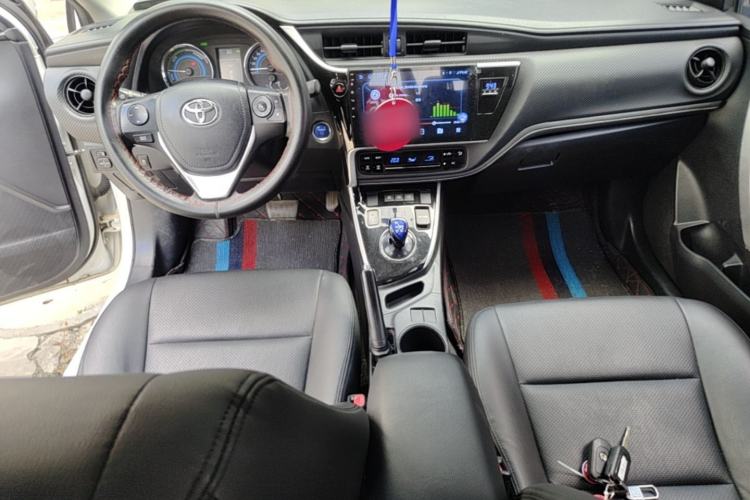 Used Toyota Levin 2017 Revised Dual-Engine 1.8H GS E-CVT Elite Sunroof Version China V Standard Center Console