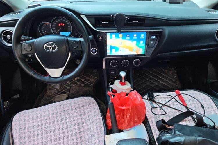 Used Toyota Levin 2017 Revised 185T CVT Elite Edition China V Standard Center Console