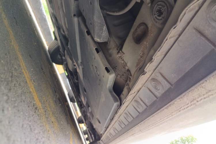 Used Toyota Levin 2017 Revised Dual-Engine 1.8H GS E-CVT Elite Sunroof Version China V Standard Chassis Rear Right