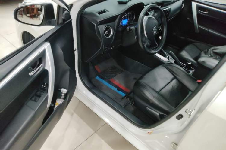 Used Toyota Levin 2017 Revised 185T CVT Elite Edition China V Standard Driver Seat