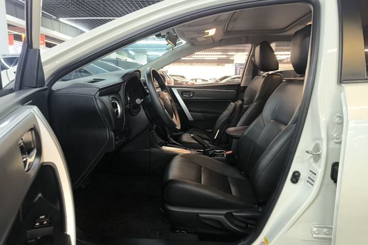 Used Toyota Levin 2017 Revised 185T CVT Elite Edition China V Standard Driver Seat
